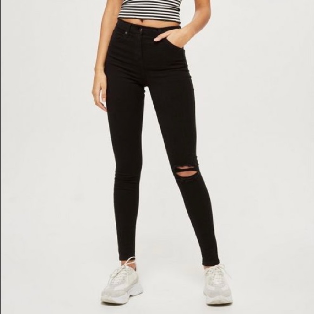 {Lucky Brand} Black Distressed Skinny Jeans